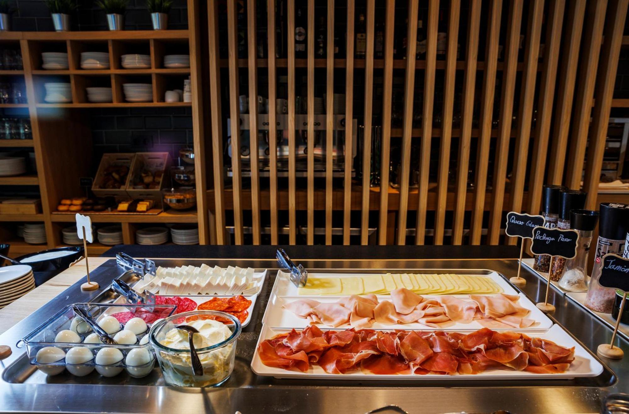 Holiday Inn Express Logrono Rioja By Ihg Екстер'єр фото